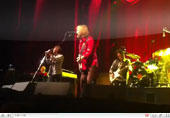 Tom Petty W/Eddie Veder &ndash; American Girl
