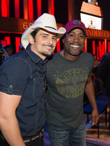 bradpaisley_dariusrucker_opryinvite2_v