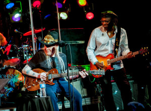 Johnny Winter (left) with Joe Louis Walker at B.B. King's. Photo by Arnie Goodman