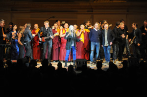 The 24th Annual Tibet House US Benefit COncert ended with a collaborative version of "People Have the Power." Photo by Tracy Ketcher