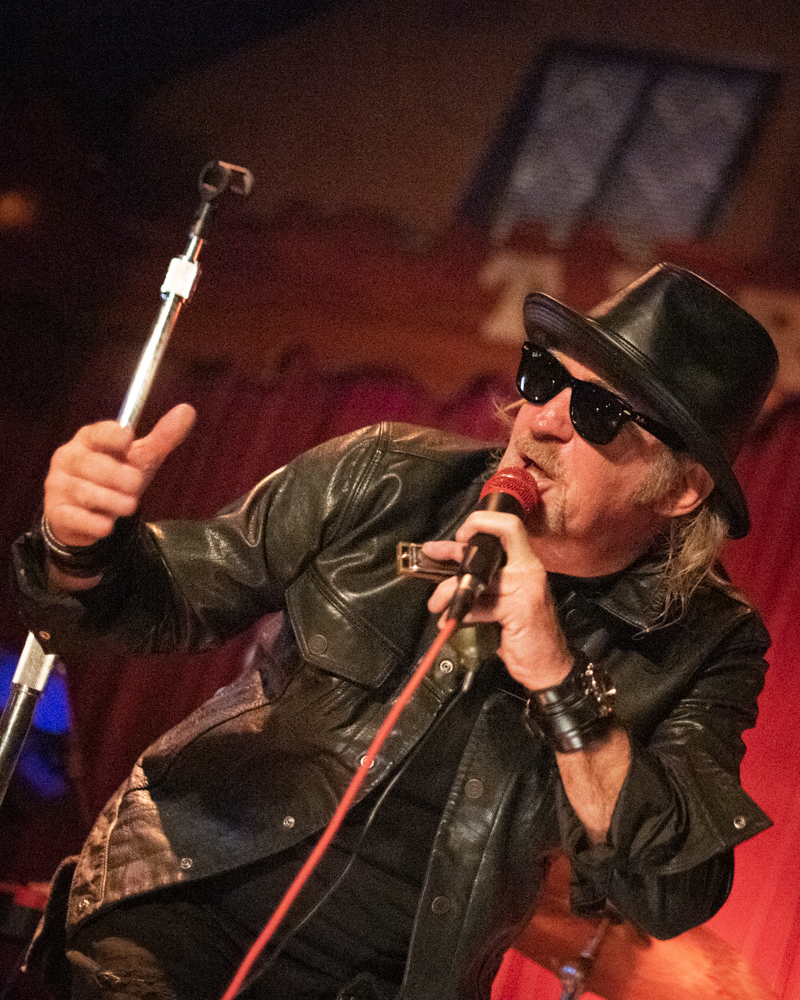 Notes on a show: Chris Badnews Barnes & Vanessa Collier at Terra Blues - Vimarsana News